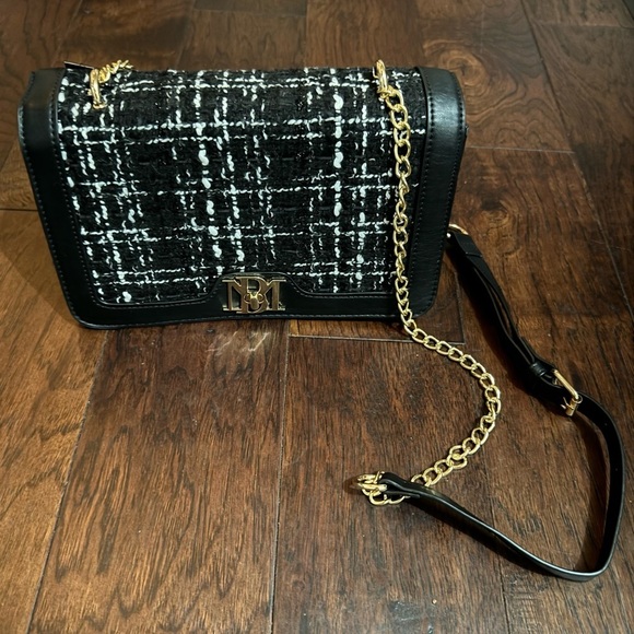Badgley Mischka Handbags - Badgley Mischka Vegan Leather  Black &White Crossbody, Gold Hardware NWT